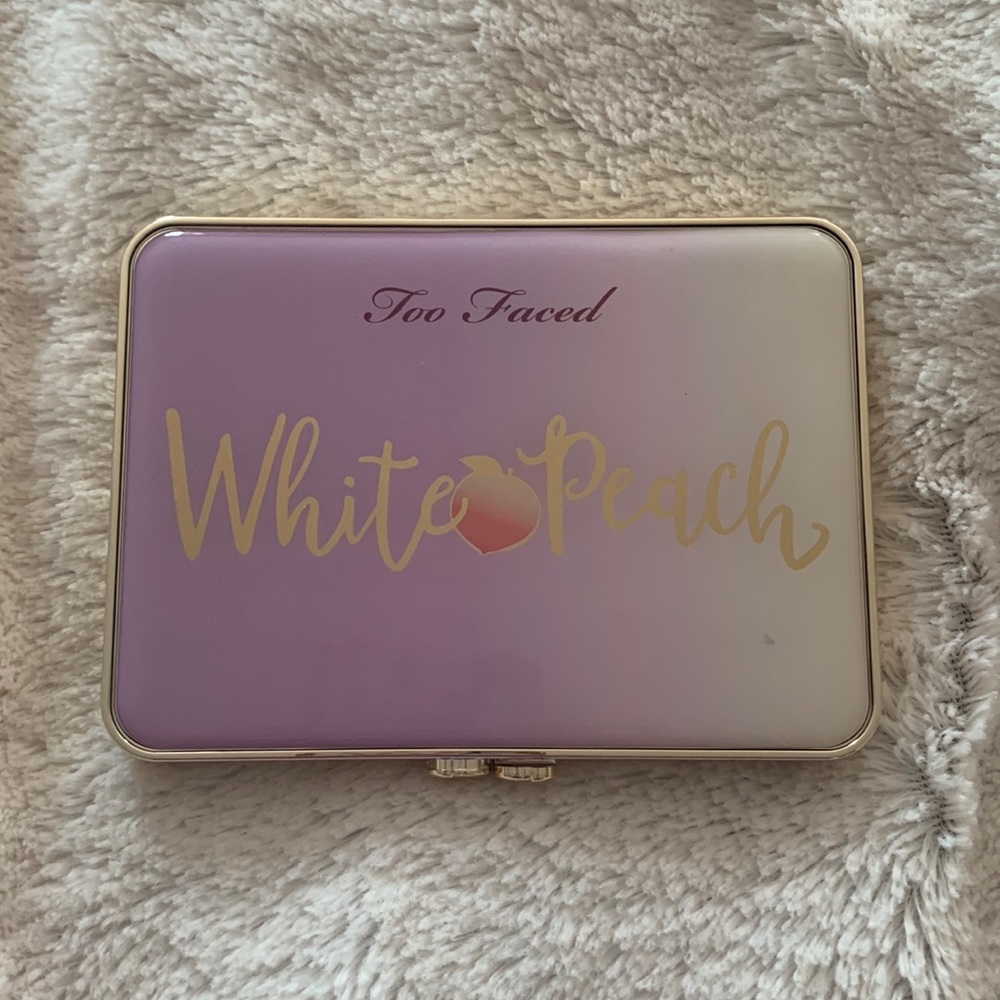 Too Faced White Peach Eyeshadow Pallet